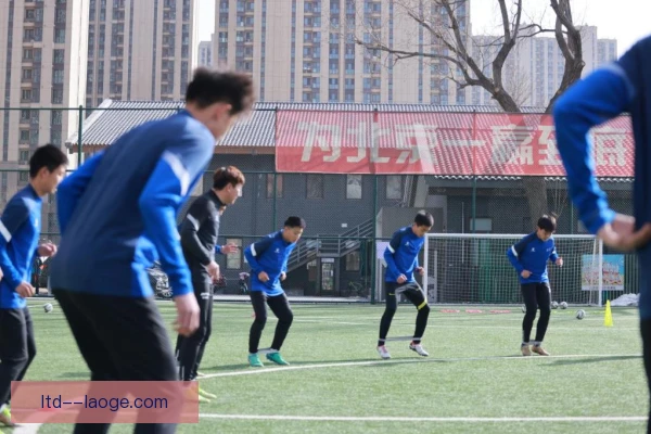 省会球队半场训话见效，攻防执行出现明显提升